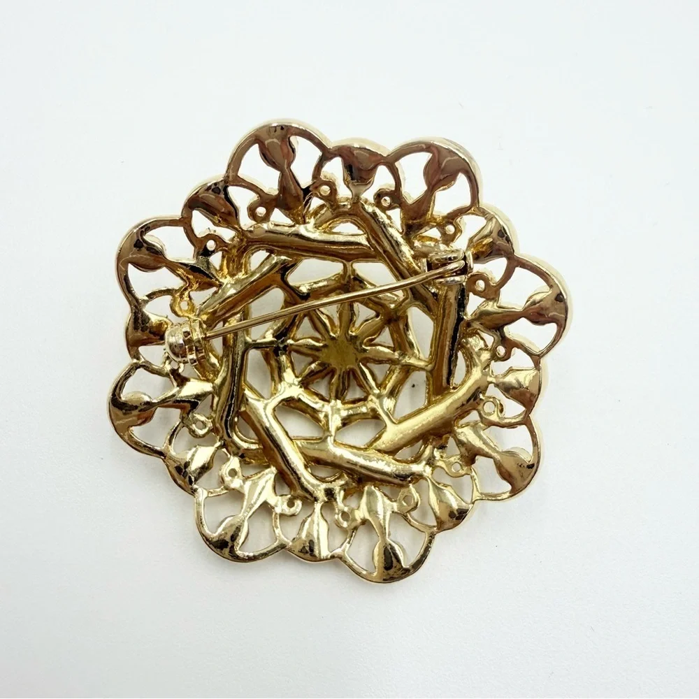 Gold Tone Flower Crystal Rhinestones Brooch
